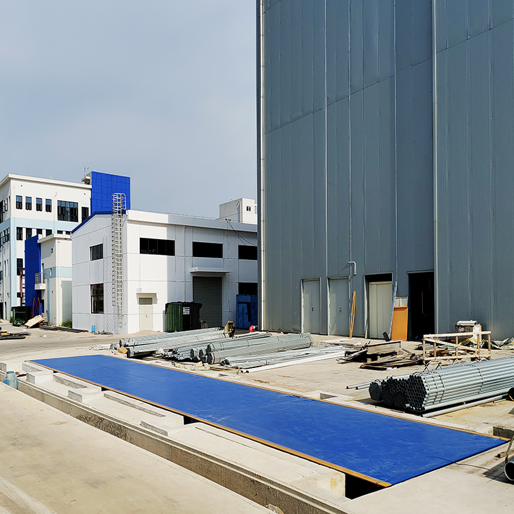 無錫200噸地磅汽車衡安裝現(xiàn)場 無錫200噸地磅汽車衡安裝現(xiàn)場