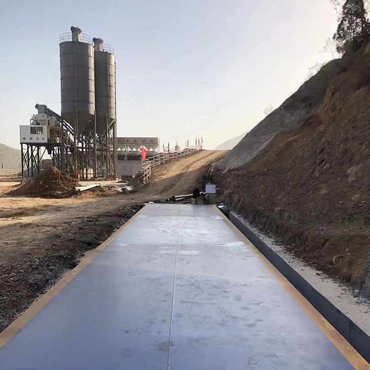 山西100噸地磅客戶現(xiàn)場安裝調試完成交付 山西100噸地磅客戶現(xiàn)場安裝調試完成交付